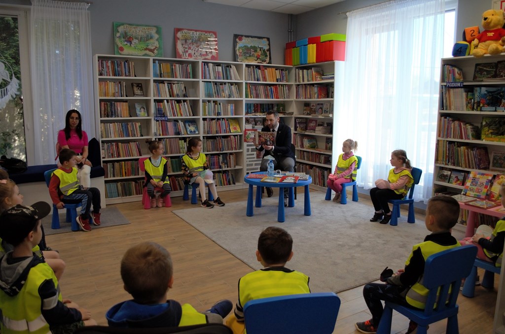 Bajkozaczytani – znajdziesz nas w bibliotece